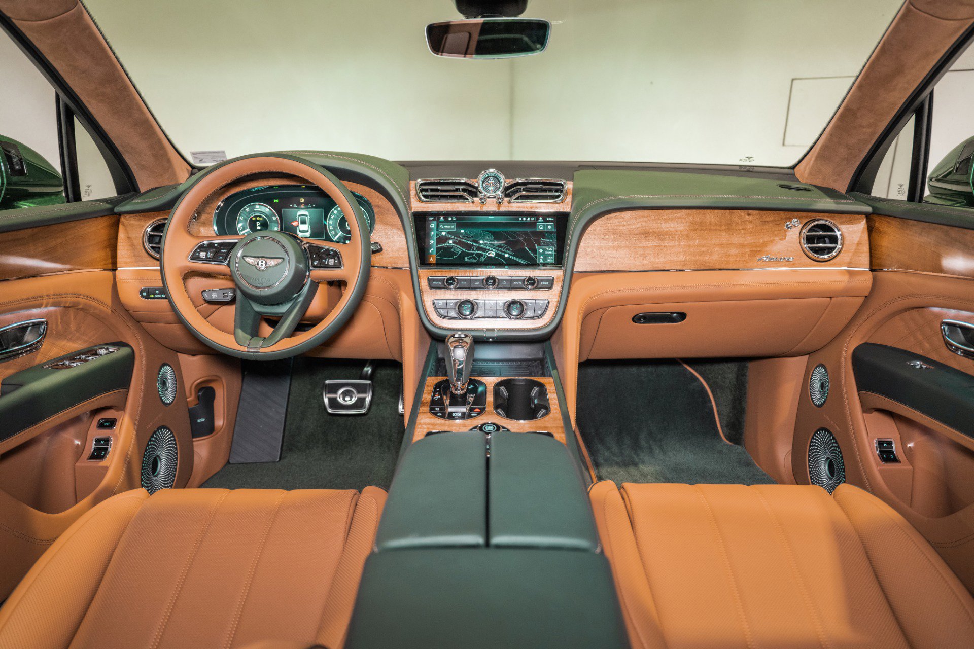 New 2025 Bentley Bentayga image 27