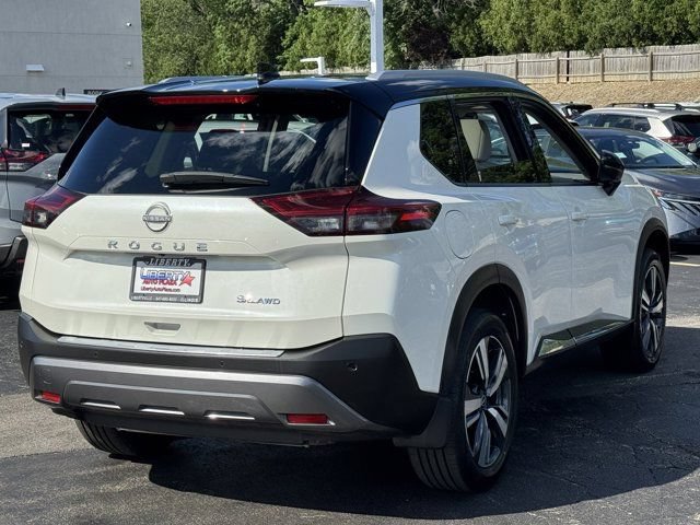 Used 2023 Nissan Rogue SL AWD/4WD image 11