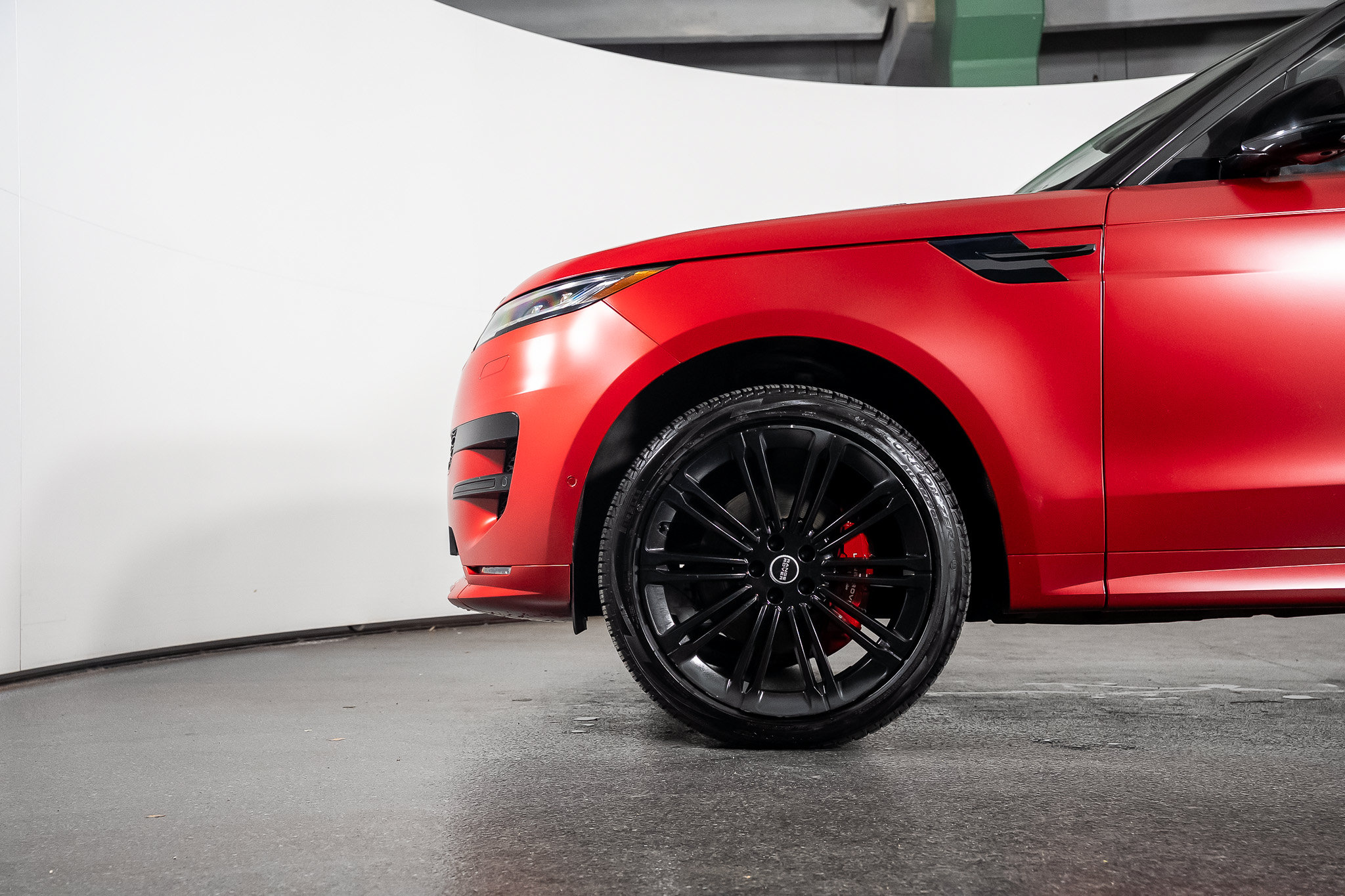 Used 2024 Land Rover Range Rover Sport Dynamic SE AWD/4WD image 14