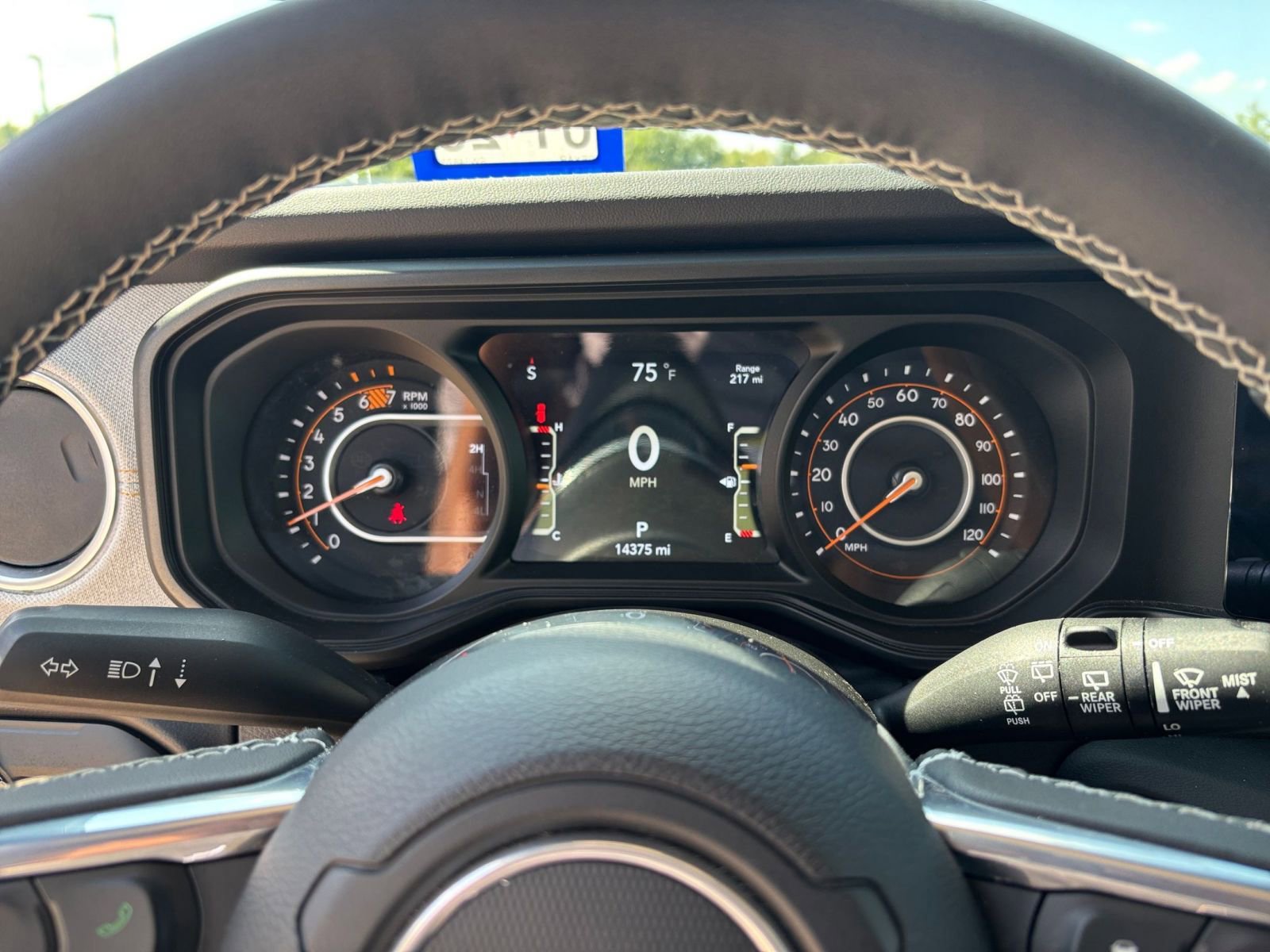 Used 2025 Jeep Wrangler Sahara image 38