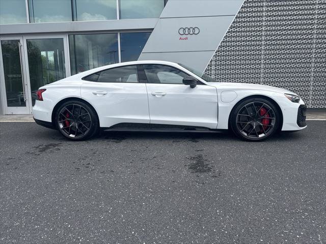 New 2026 Audi RS e-tron GT performance AWD/4WD image 2