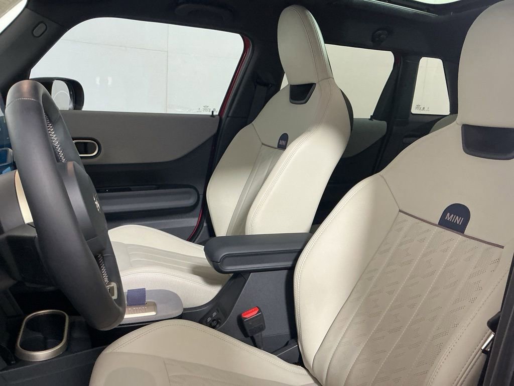 Certified 2025 MINI Cooper S image 21