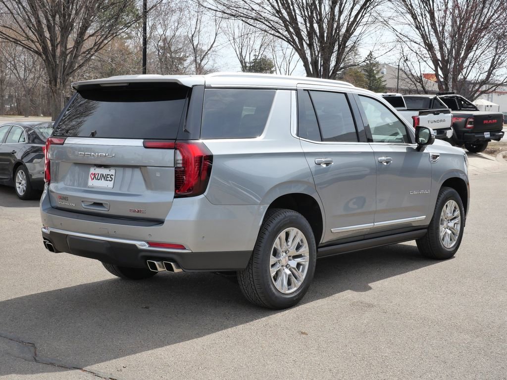 Used 2025 GMC Yukon Denali w/ Sun & Power Step Package image 13