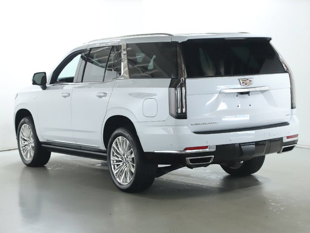 Used 2026 Cadillac Escalade Luxury w/ LPO, Floor Liner Package AWD/4WD image 46
