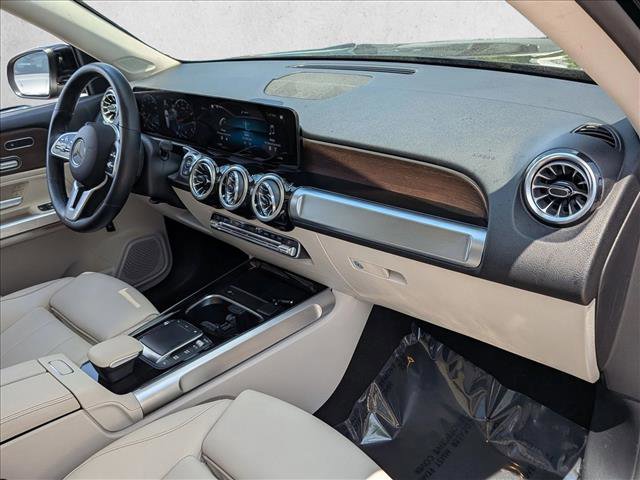 Used 2023 Mercedes-Benz GLB 250 4MATIC image 25