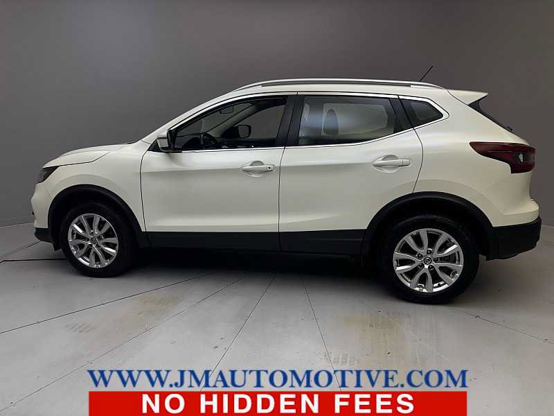 Used 2022 Nissan Rogue Sport SV AWD/4WD image 3