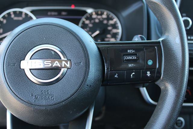 Used 2023 Nissan Rogue SV FWD image 16