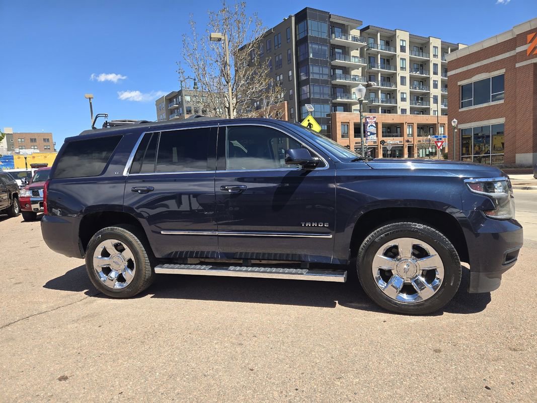 Used 2017 Chevrolet Tahoe LT w/ LT Signature Package AWD/4WD image 11
