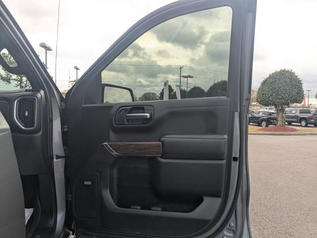 Used 2021 Chevrolet Silverado 1500 High Country w/ Technology Package image 32