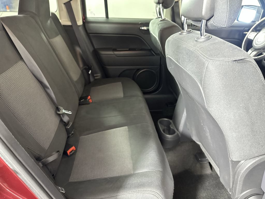 Used 2014 Jeep Patriot Latitude AWD/4WD image 23