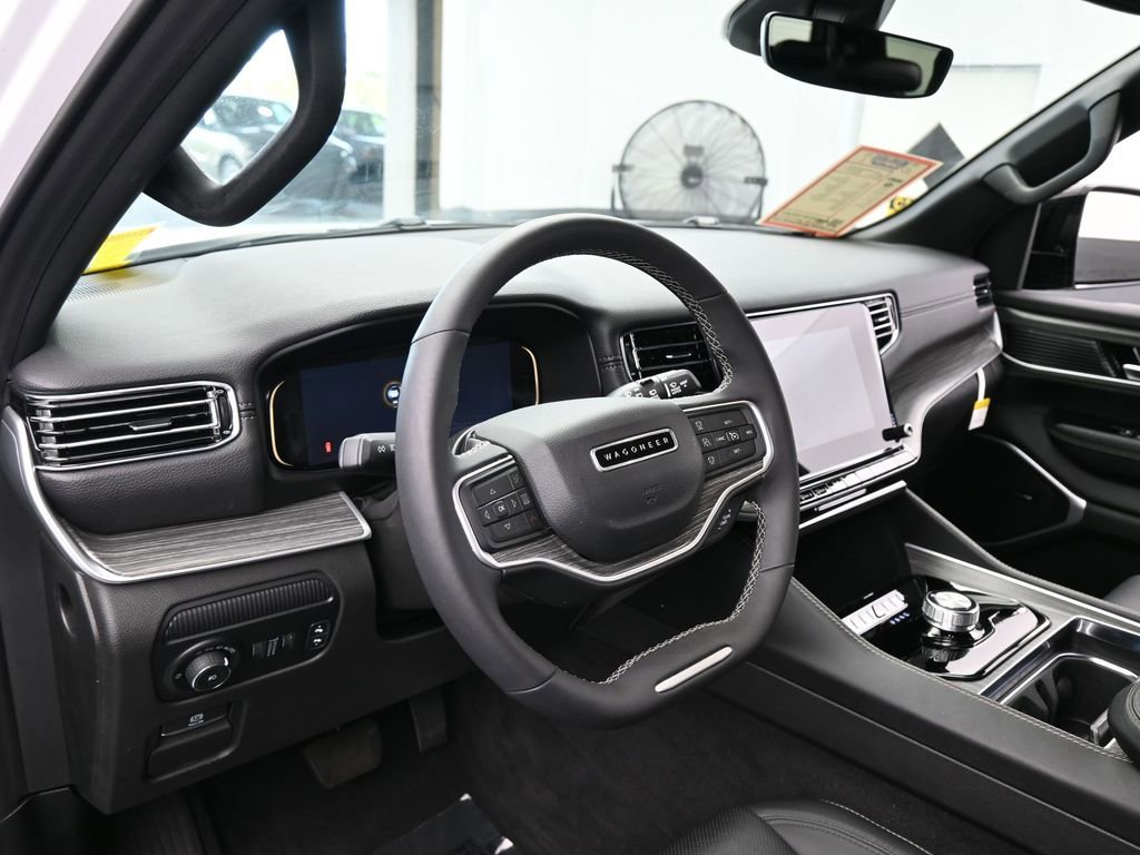 Used 2024 Jeep Wagoneer Series II image 10
