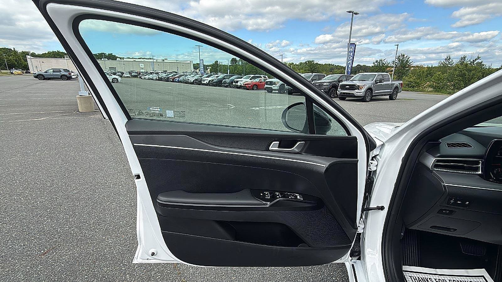 Used 2024 Kia K5 GT-Line w/ GT-Line Premium Package FWD image 22