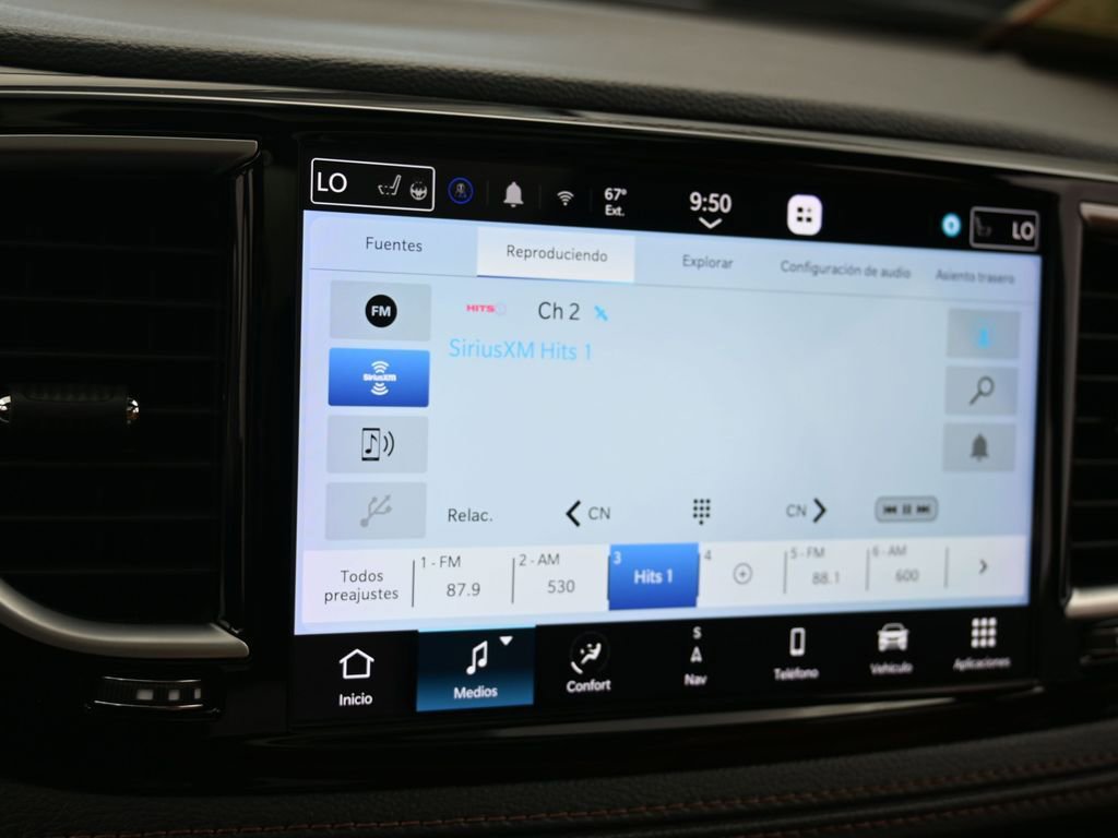 Used 2024 Chrysler Pacifica Pinnacle image 22