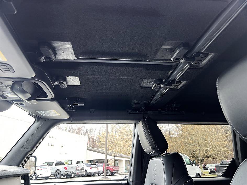 Used 2025 Ford Bronco Outer Banks image 20