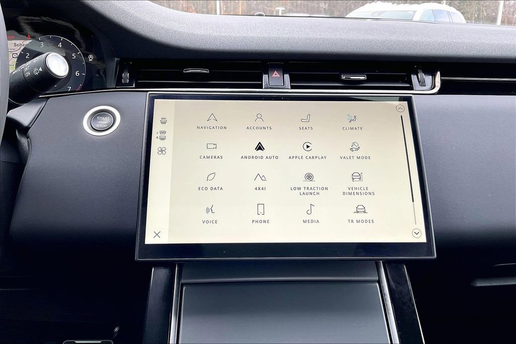 Certified 2025 Land Rover Range Rover Evoque Dynamic SE image 15