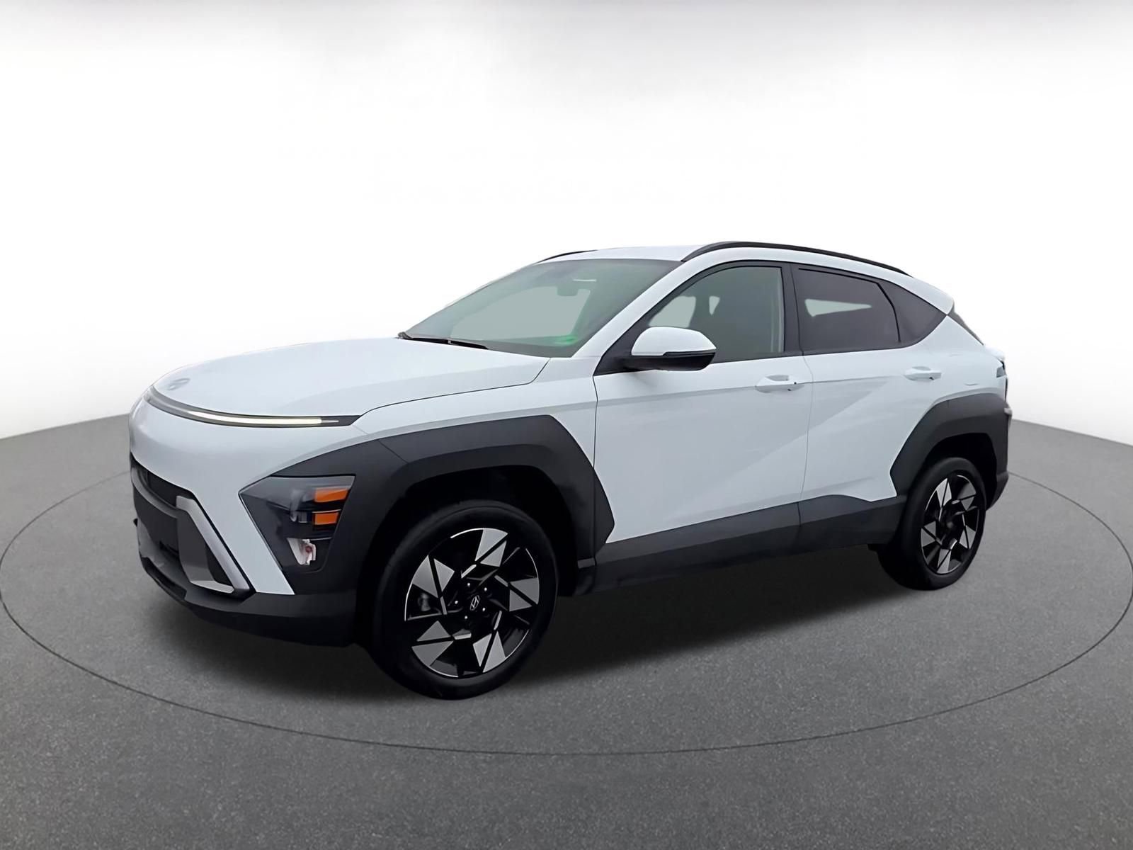 Used 2025 Hyundai Kona SEL image 8