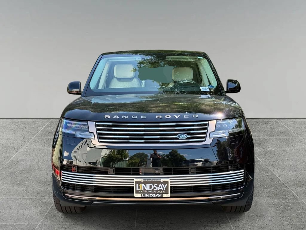 Used 2024 Land Rover Range Rover SV AWD/4WD image 8
