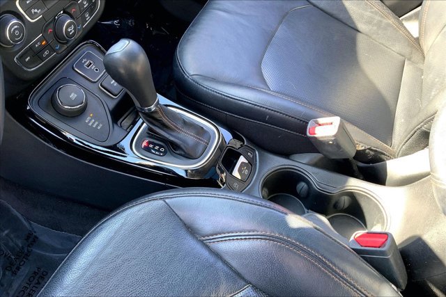 Used 2018 Jeep Compass Limited w/ Navigation Group AWD/4WD image 16
