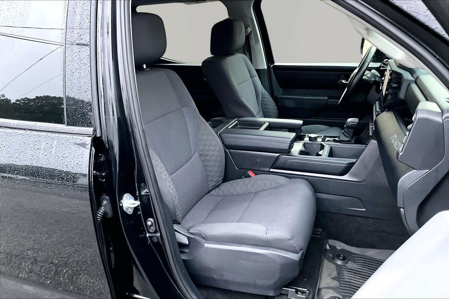 Used 2023 Toyota Tundra SR5 w/ SR5 Convenience Package AWD/4WD image 9