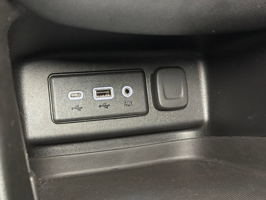 Used 2019 Chevrolet Equinox LT FWD image 32