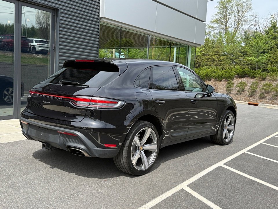 Certified 2026 Porsche Macan Turbo image 7