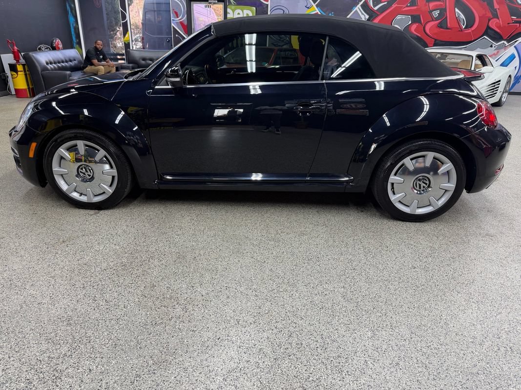 Used 2019 Volkswagen Beetle 2.0T S FWD image 2