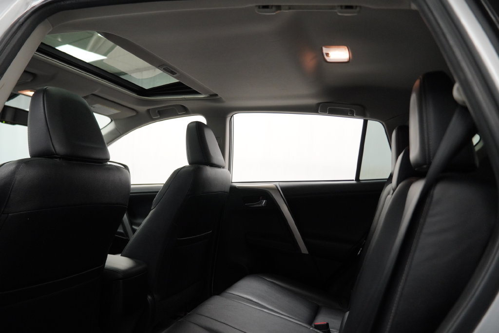 Used 2013 Toyota RAV4 Limited AWD/4WD image 5