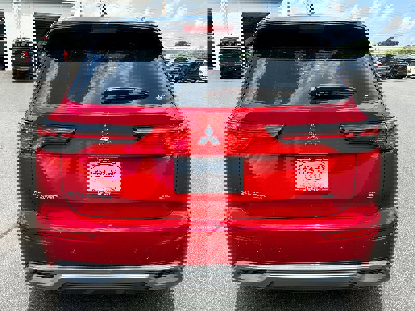 New 2025 Mitsubishi Outlander AWD image 9