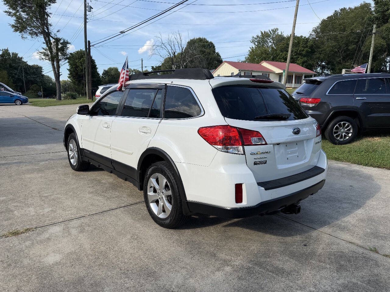 Used 2014 Subaru Outback 2.5i Limited AWD/4WD image 5