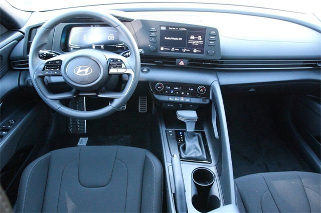 Certified 2026 Hyundai Elantra Sport image 21