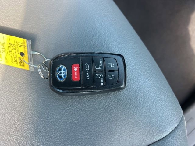Used 2024 Toyota Sienna XLE image 42