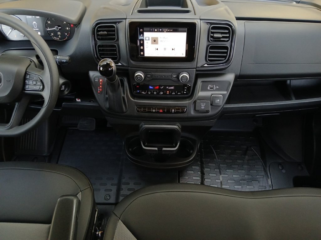 New 2026 RAM ProMaster 2500 w/ Convenience Group FWD image 3
