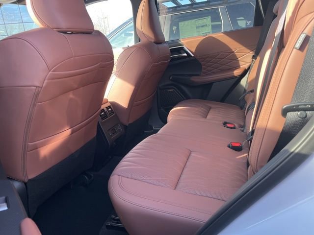 New 2025 Mitsubishi Outlander SEL image 17