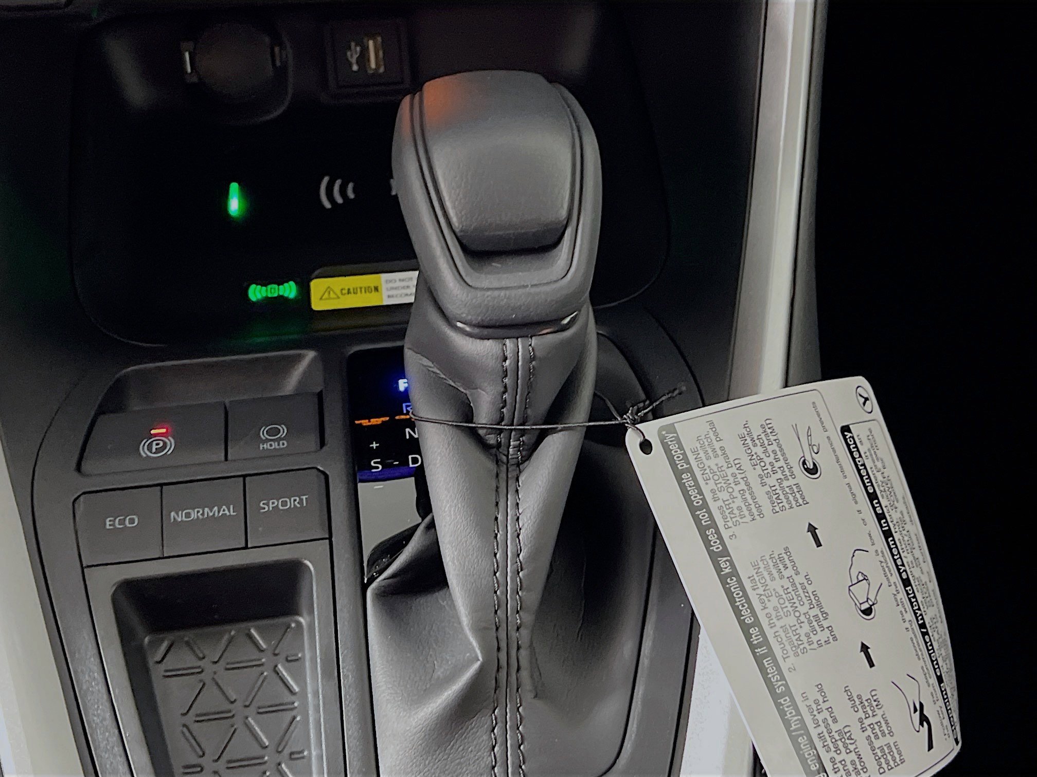 Used 2025 Toyota RAV4 XLE image 24