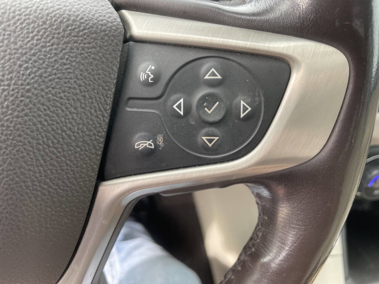 Used 2018 GMC Acadia Denali w/ Technology Package image 18