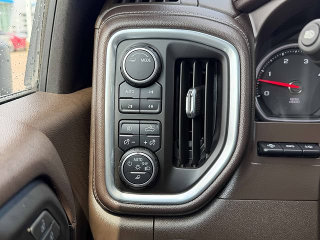 Used 2021 Chevrolet Silverado 3500 LTZ AWD/4WD image 40