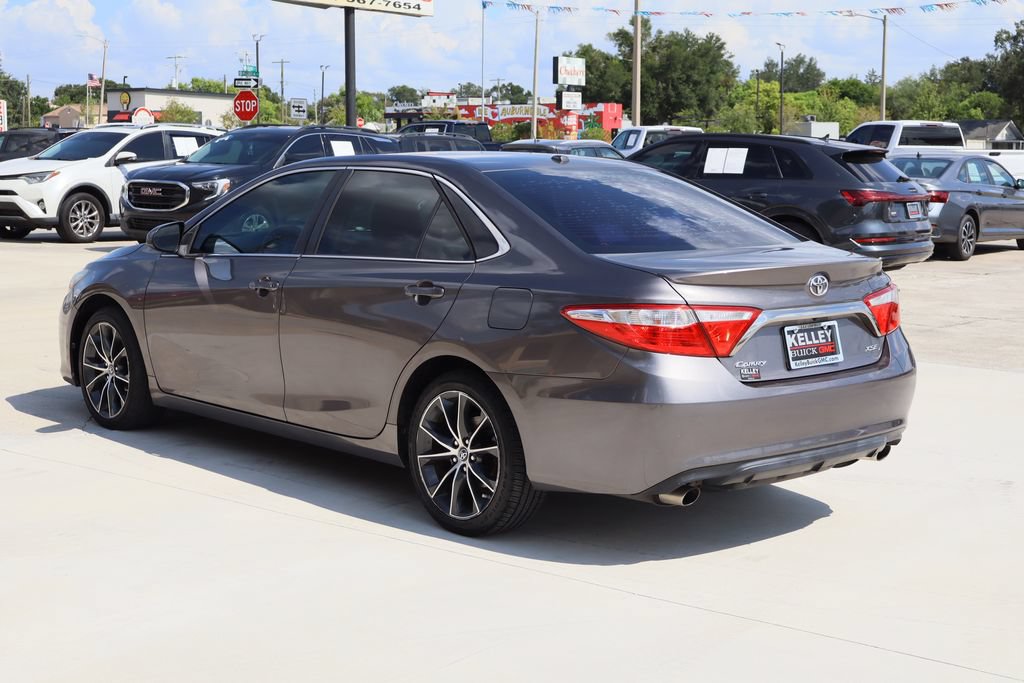 Used 2016 Toyota Camry XSE w/ Advanced Technology Package FWD image 7