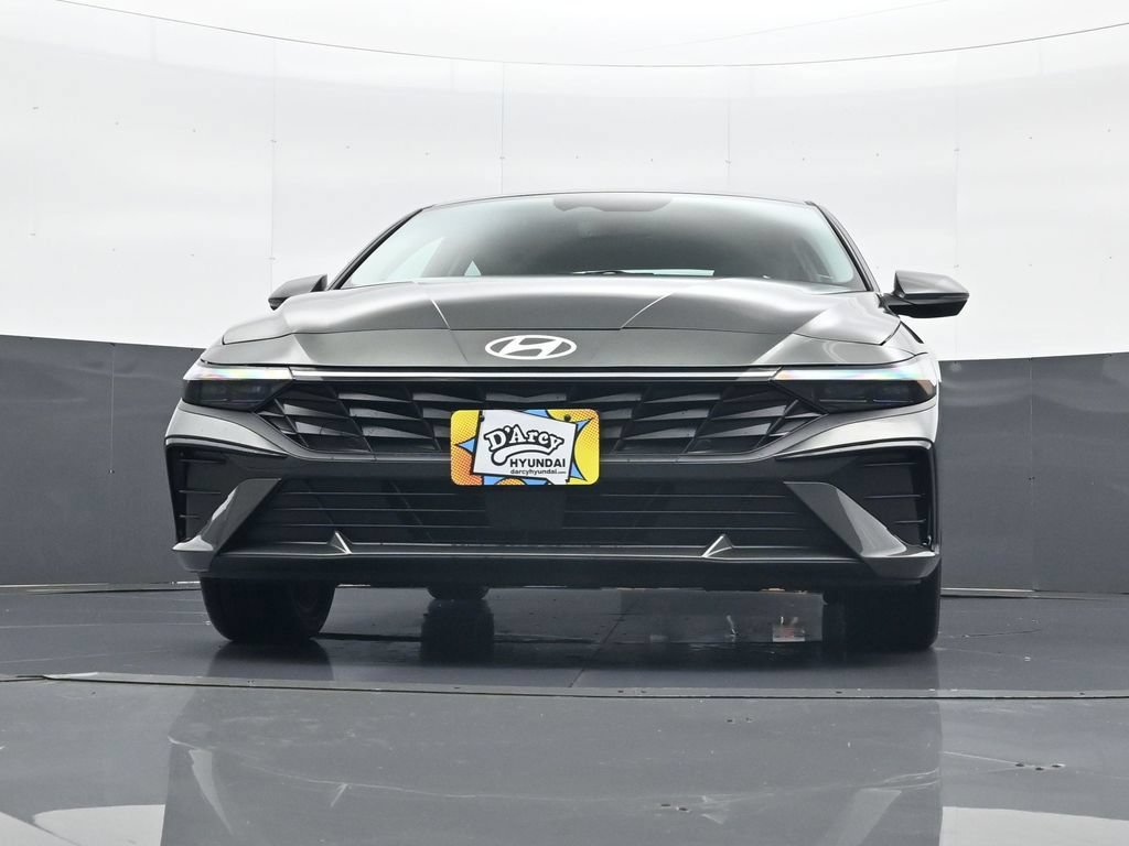 New 2026 Hyundai Elantra Limited FWD image 22