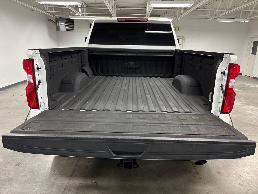 Used 2022 Chevrolet Silverado 2500 LTZ image 18