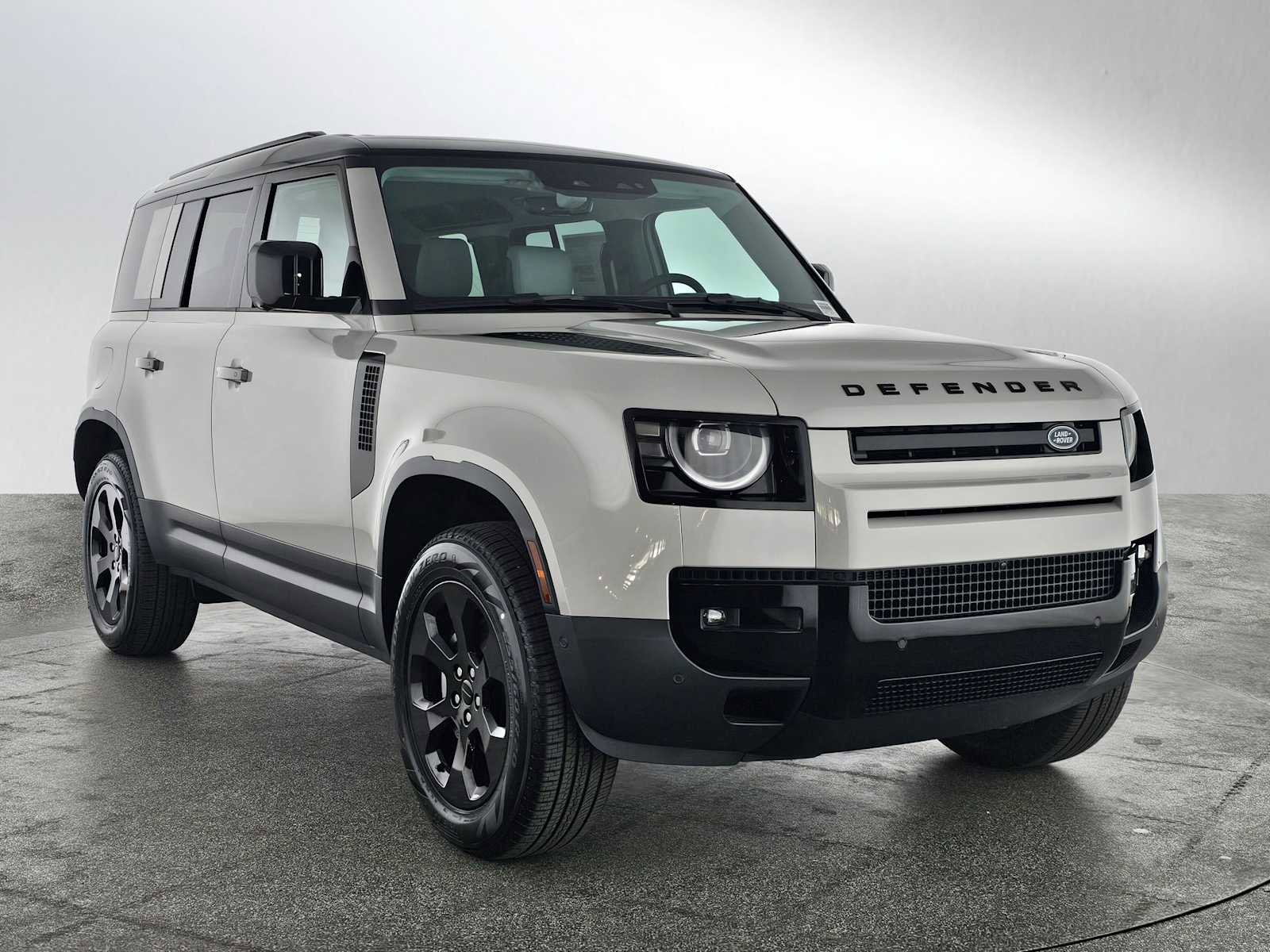 New 2026 Land Rover Defender 110 S image 7