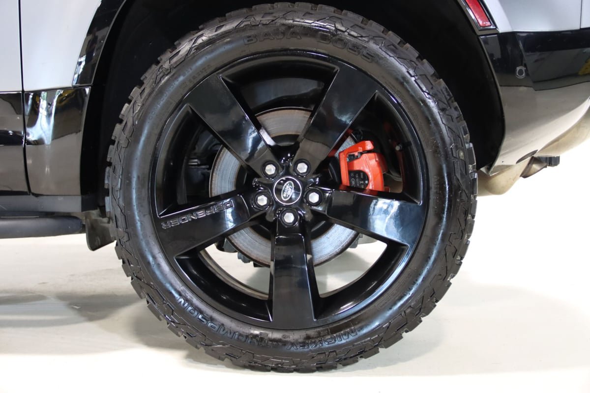 Used 2023 Land Rover Defender 90 X AWD/4WD image 80