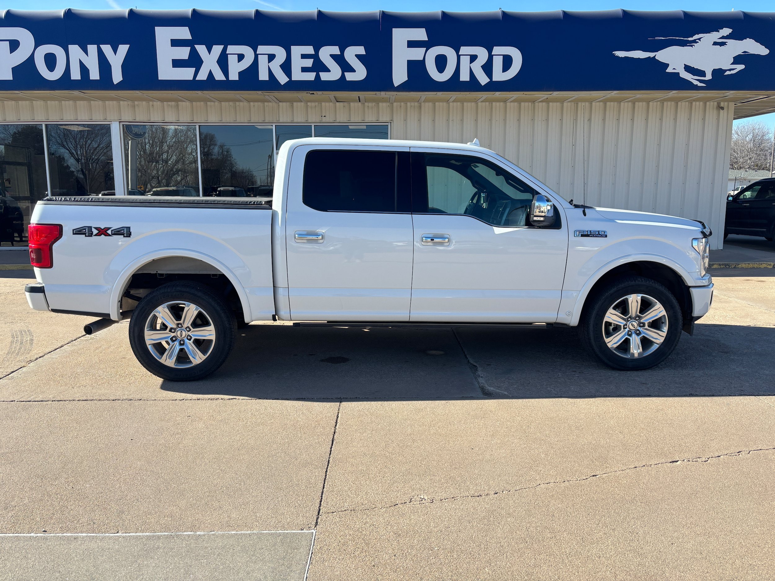 Used 2020 Ford F150 Platinum w/ Equipment Group 701A Luxury AWD/4WD image 2