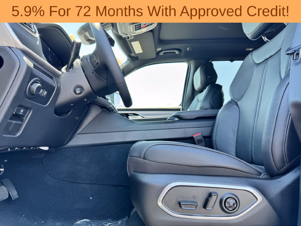 New 2026 Jeep Grand Wagoneer L Limited AWD/4WD image 18