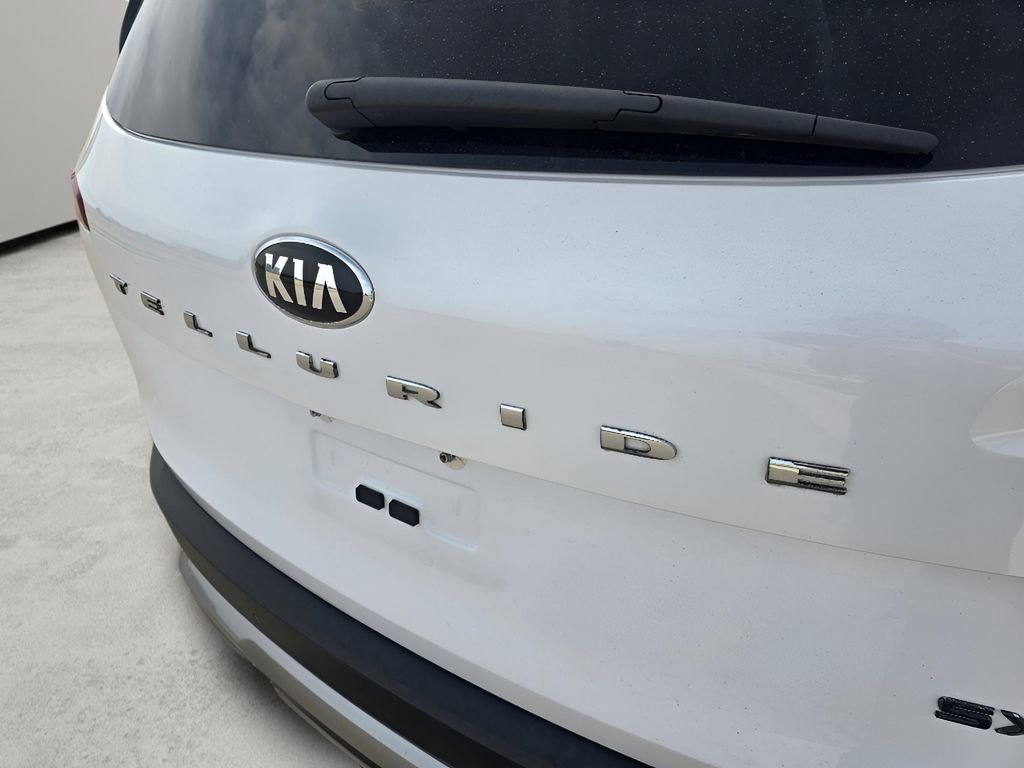 Used 2021 Kia Telluride SX w/ Towing Package FWD image 10