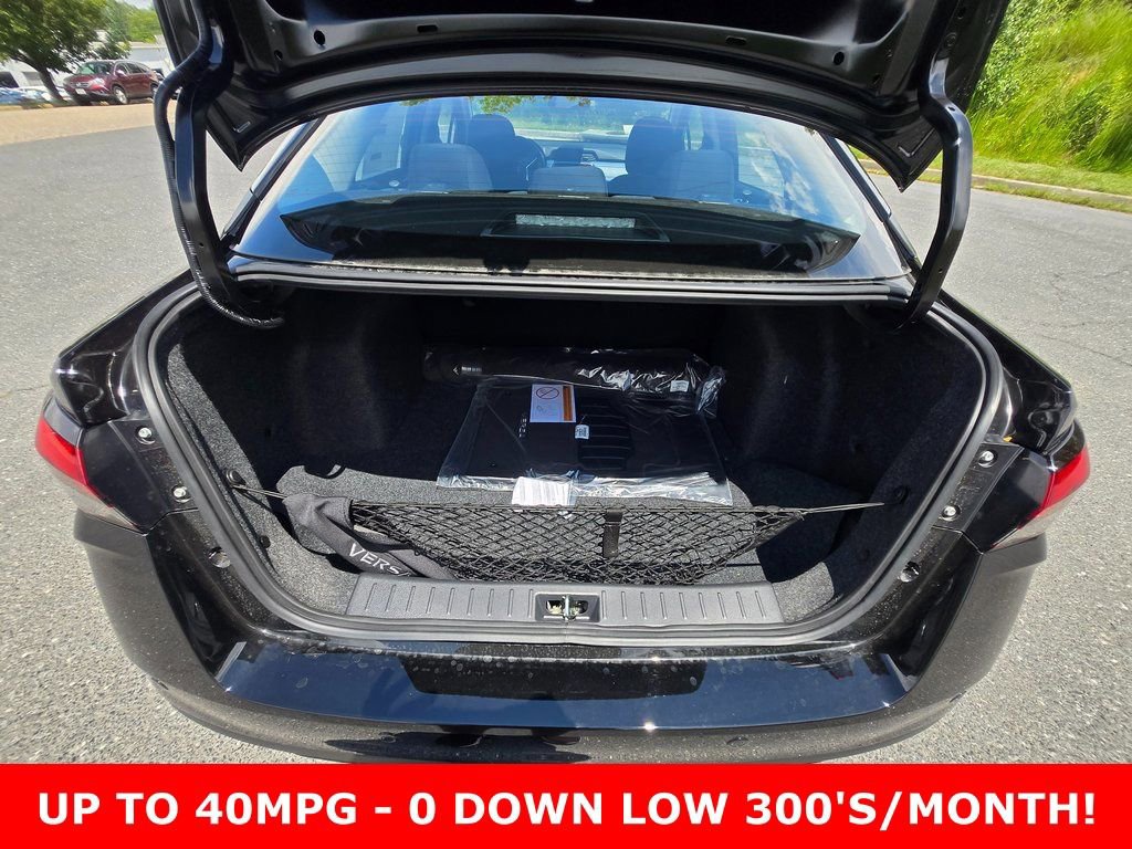 New 2025 Nissan Versa SV w/ Trunk Package FWD image 33