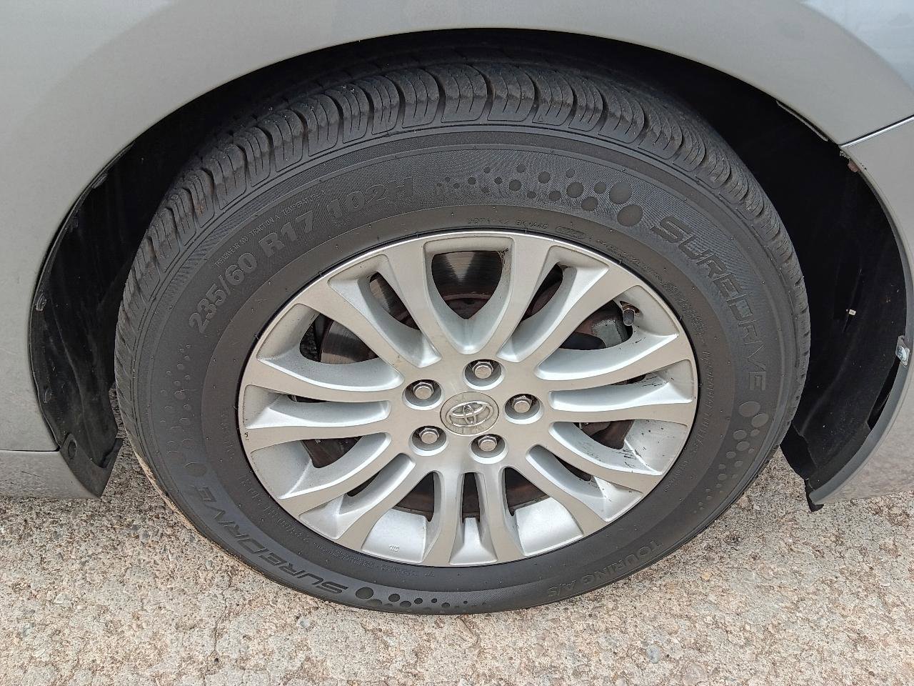 Used 2014 Toyota Sienna XLE w/ Entertainment Package image 22