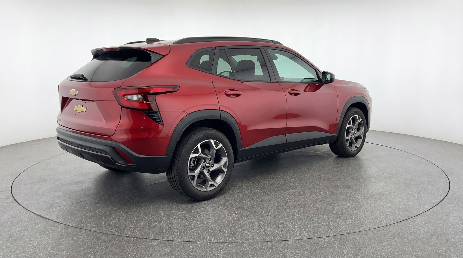 Used 2025 Chevrolet Trax LT w/ LT Convenience Package image 9