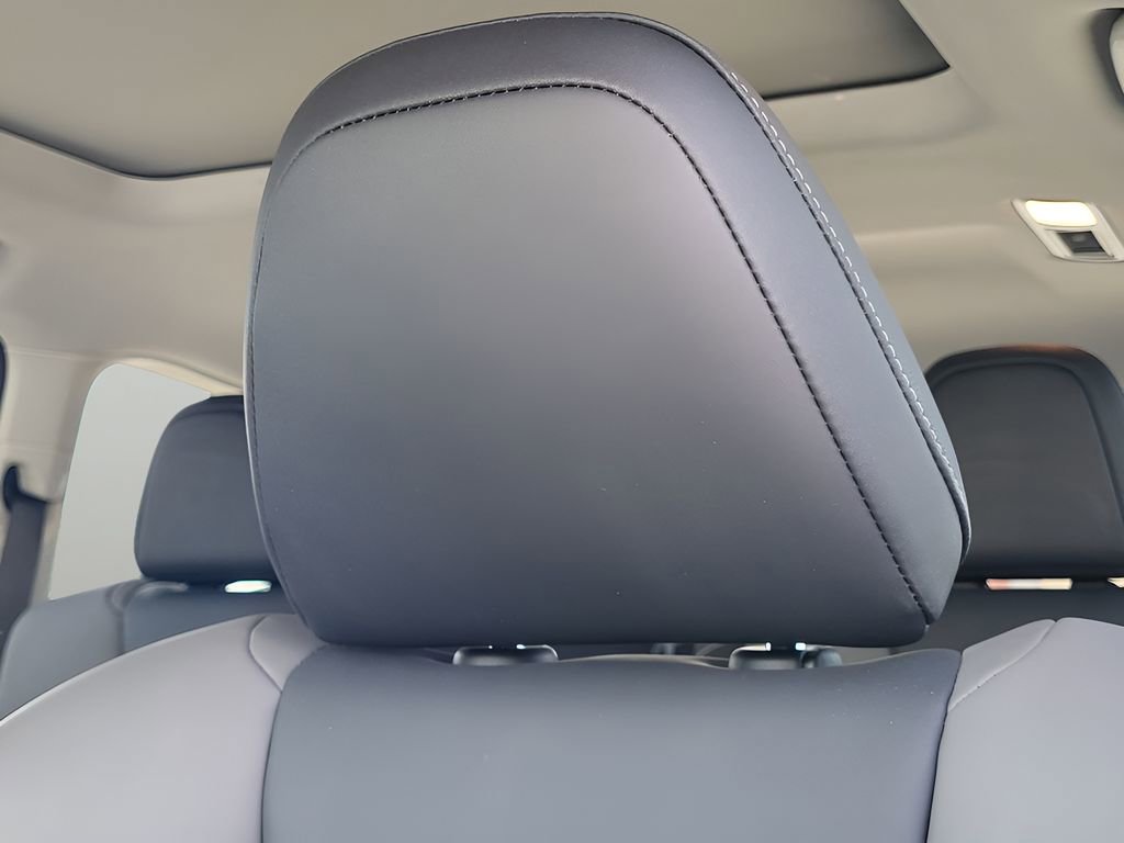 Used 2022 Subaru Ascent Onyx Edition image 12