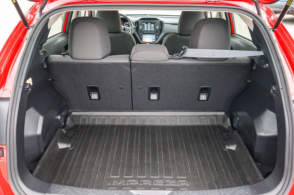 Certified 2025 Subaru Impreza 2.0i image 29