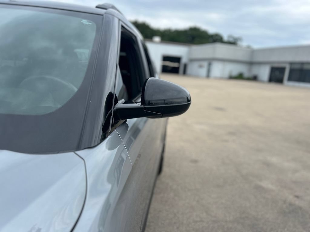 Used 2023 Chevrolet TrailBlazer RS FWD image 37